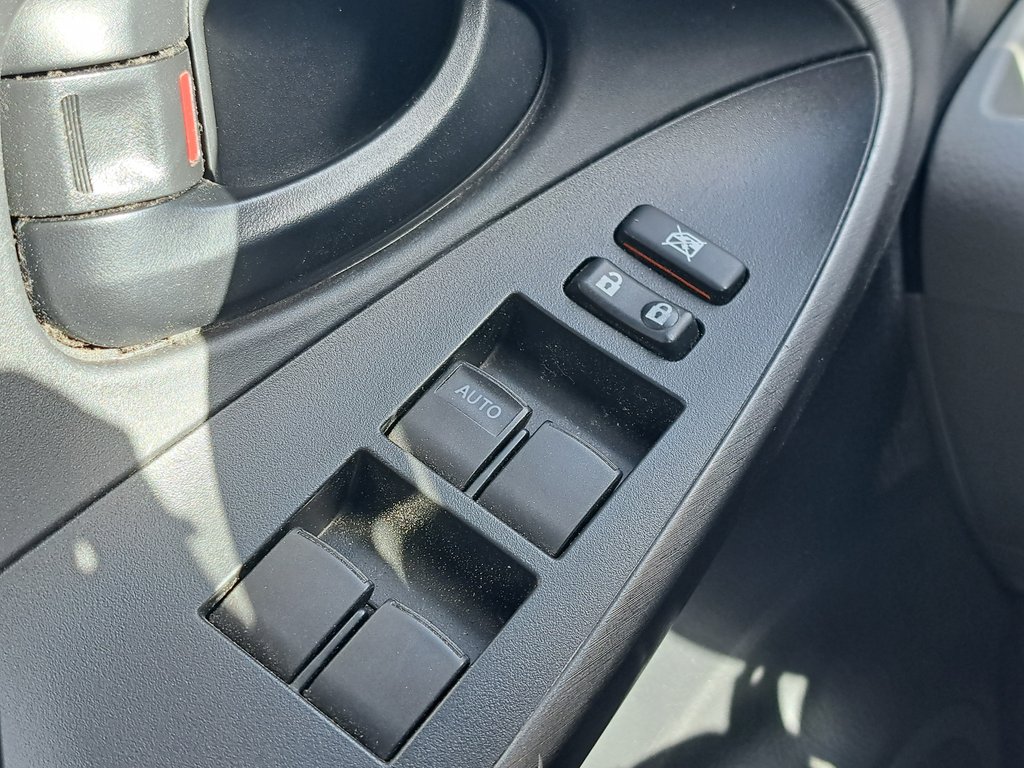 2012 Toyota RAV4 Base in Hebbville, Nova Scotia - 11 - w1024h768px