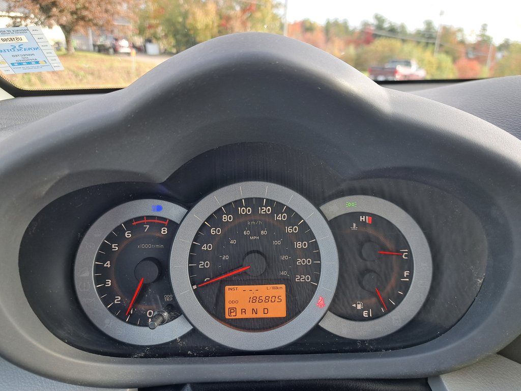 2012 Toyota RAV4 Base in Hebbville, Nova Scotia - 14 - w1024h768px
