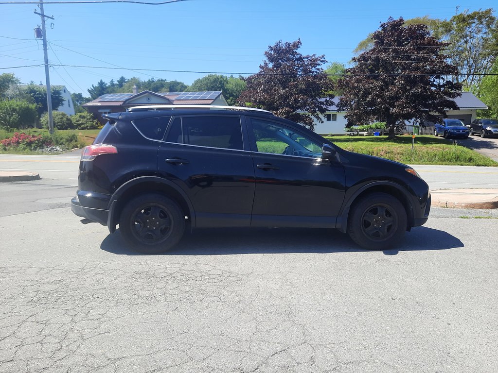 2016 Toyota RAV4 LE in Hebbville, Nova Scotia - 3 - w1024h768px
