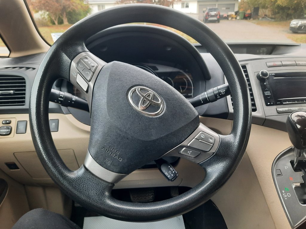 2012 Toyota Venza Base in Hebbville, Nova Scotia - 13 - w1024h768px