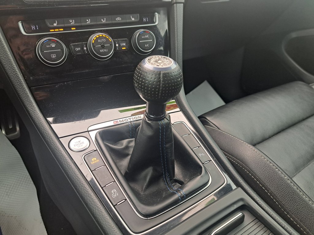 2016 Volkswagen Golf R BASE in Hebbville, Nova Scotia - 16 - w1024h768px