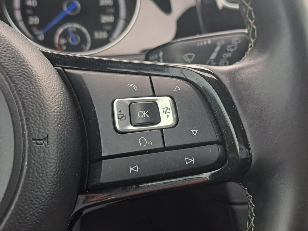 2016 Volkswagen Golf R BASE in Hebbville, Nova Scotia - 12 - w1024h768px