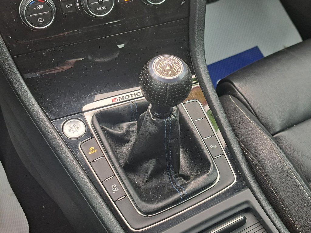 2016 Volkswagen Golf R BASE in Hebbville, Nova Scotia - 17 - w1024h768px