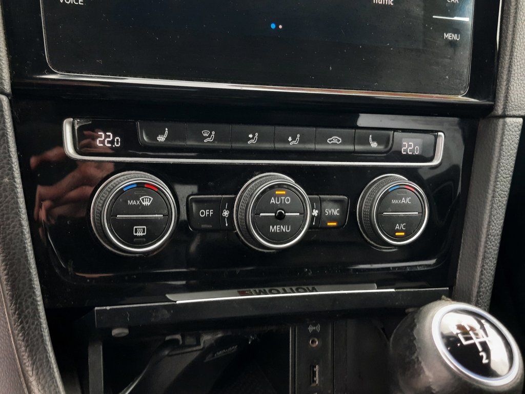 2018 Volkswagen Golf R BASE in Hebbville, Nova Scotia - 12 - w1024h768px