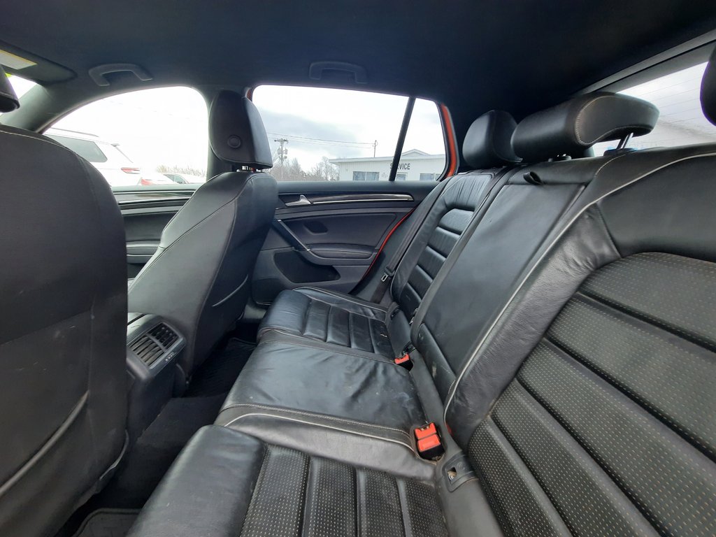 2018 Volkswagen Golf R BASE in Hebbville, Nova Scotia - 19 - w1024h768px