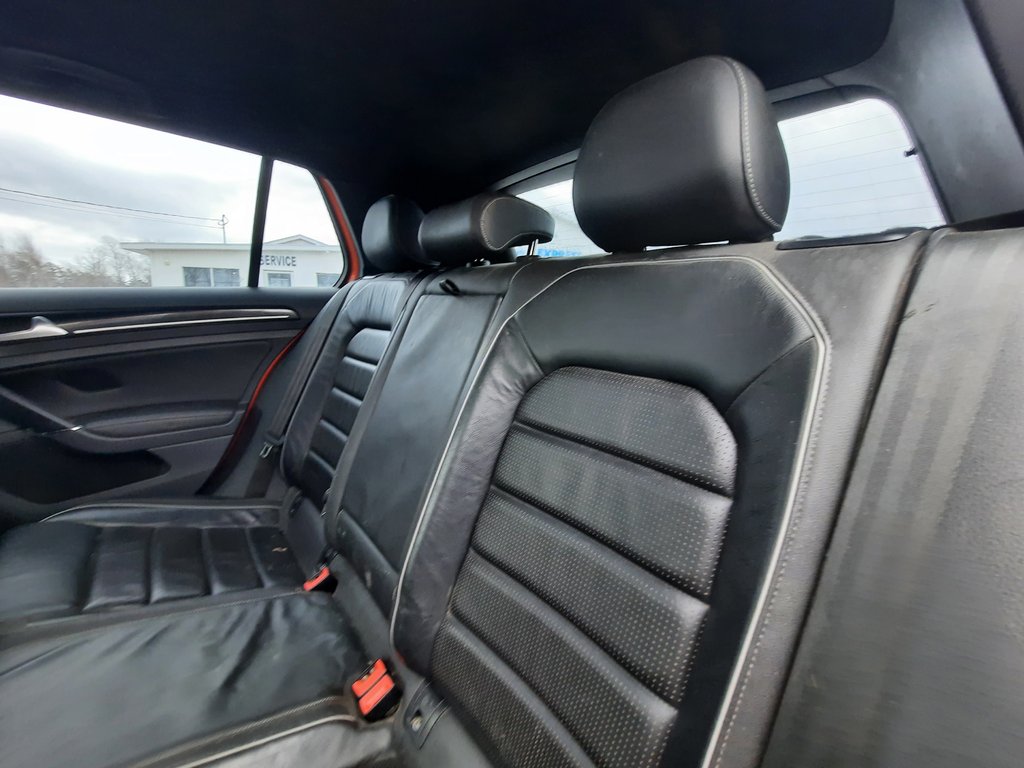 2018 Volkswagen Golf R BASE in Hebbville, Nova Scotia - 18 - w1024h768px
