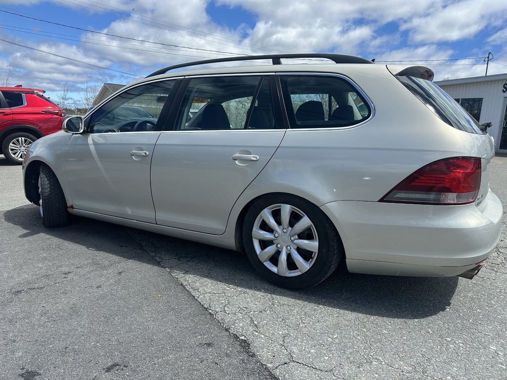 2012 Volkswagen Golf Wagon Comfortline in Hebbville, Nova Scotia - 9 - w1024h768px