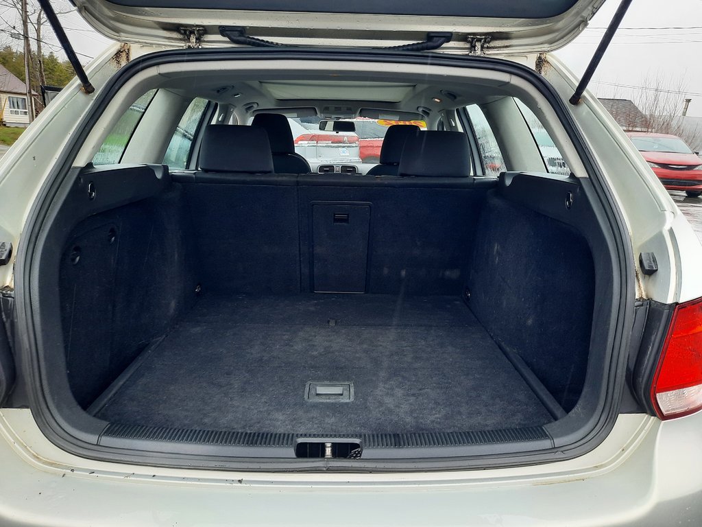 2012 Volkswagen Golf Wagon Comfortline in Hebbville, Nova Scotia - 10 - w1024h768px