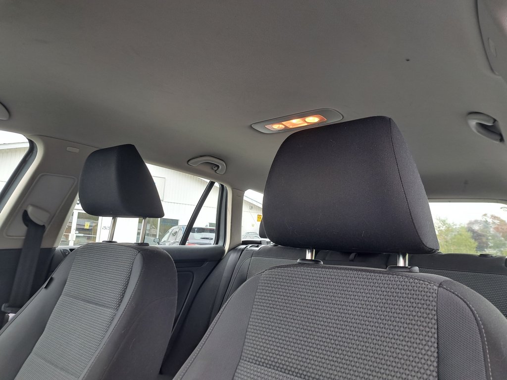 2012 Volkswagen Golf Wagon Trendline in Hebbville, Nova Scotia - 4 - w1024h768px