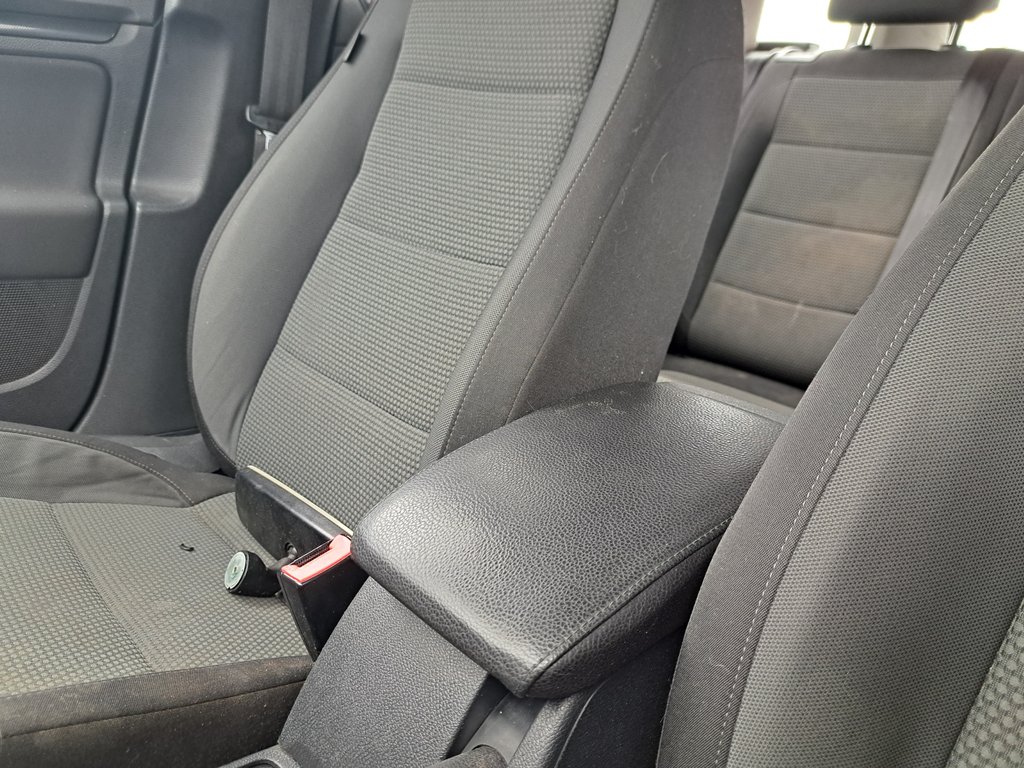 2012 Volkswagen Golf Wagon Trendline in Hebbville, Nova Scotia - 15 - w1024h768px