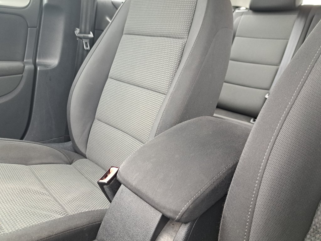 2012 Volkswagen Golf Trendline in Hebbville, Nova Scotia - 16 - w1024h768px