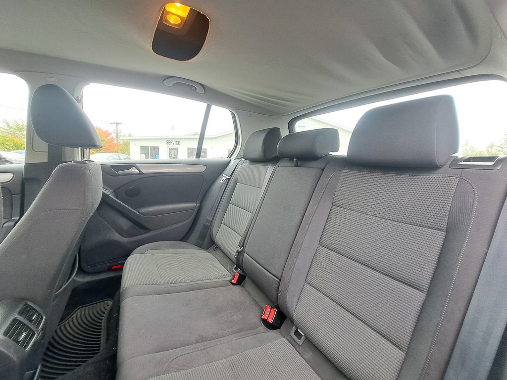 2012 Volkswagen Golf Trendline in Hebbville, Nova Scotia - 23 - w1024h768px