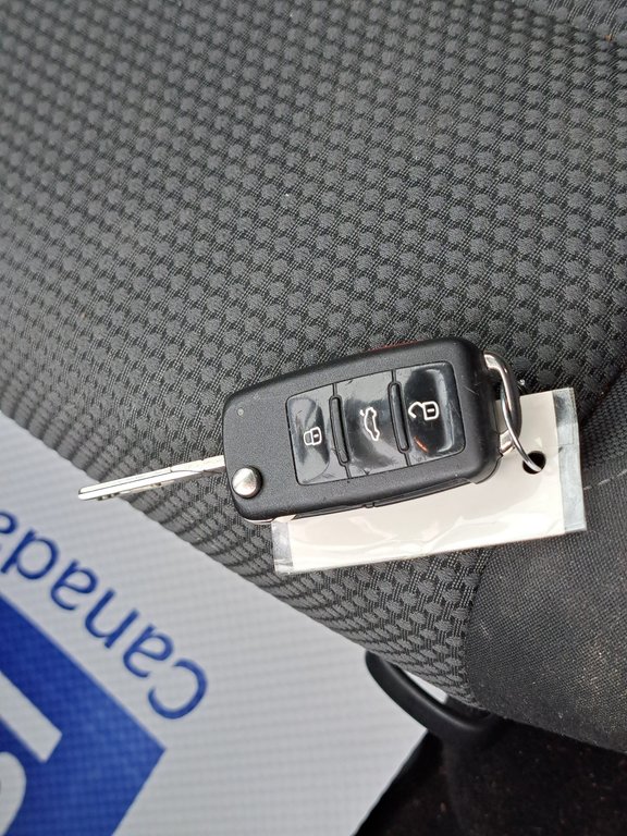 2012 Volkswagen Golf Trendline in Hebbville, Nova Scotia - 25 - w1024h768px