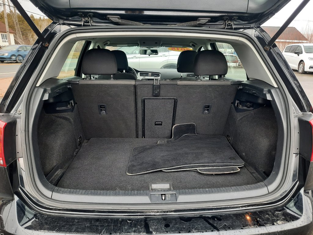 2015 Volkswagen Golf Comfortline in Hebbville, Nova Scotia - 9 - w1024h768px