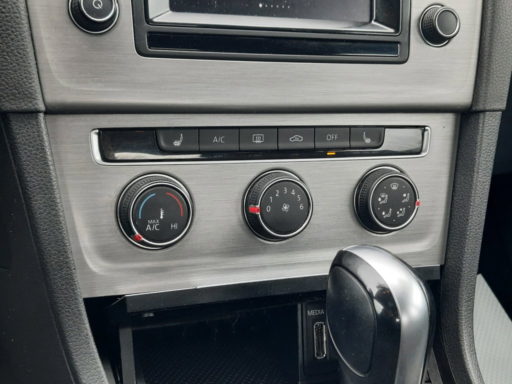 2015 Volkswagen Golf Comfortline in Hebbville, Nova Scotia - 17 - w1024h768px
