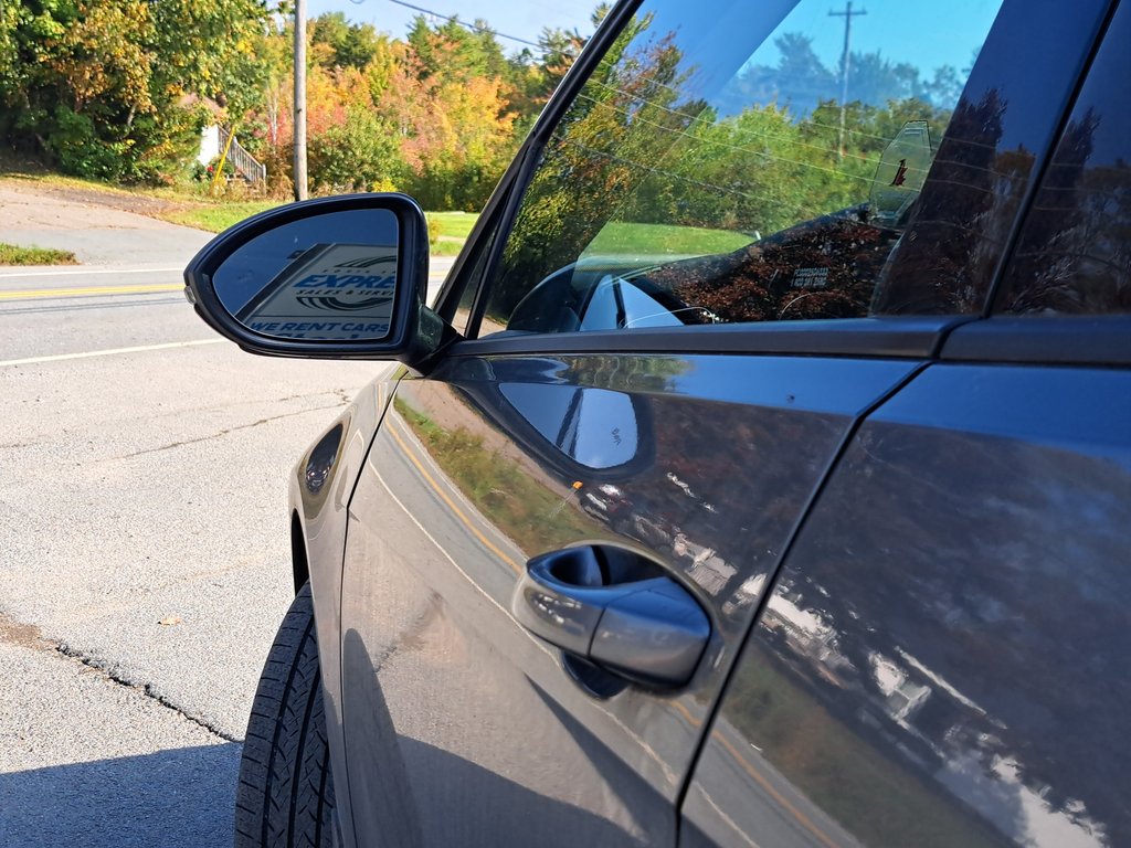 2017 Volkswagen Golf Highline in Hebbville, Nova Scotia - 8 - w1024h768px
