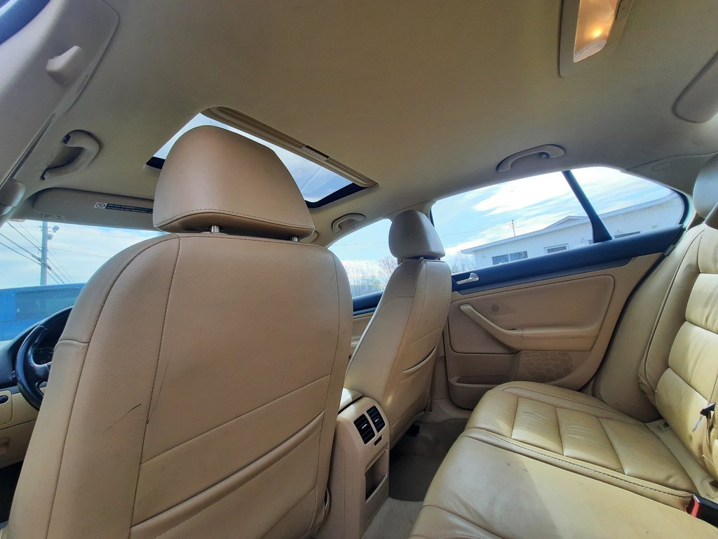 2008 Volkswagen Jetta Sedan Trendline in Hebbville, Nova Scotia - 18 - w1024h768px