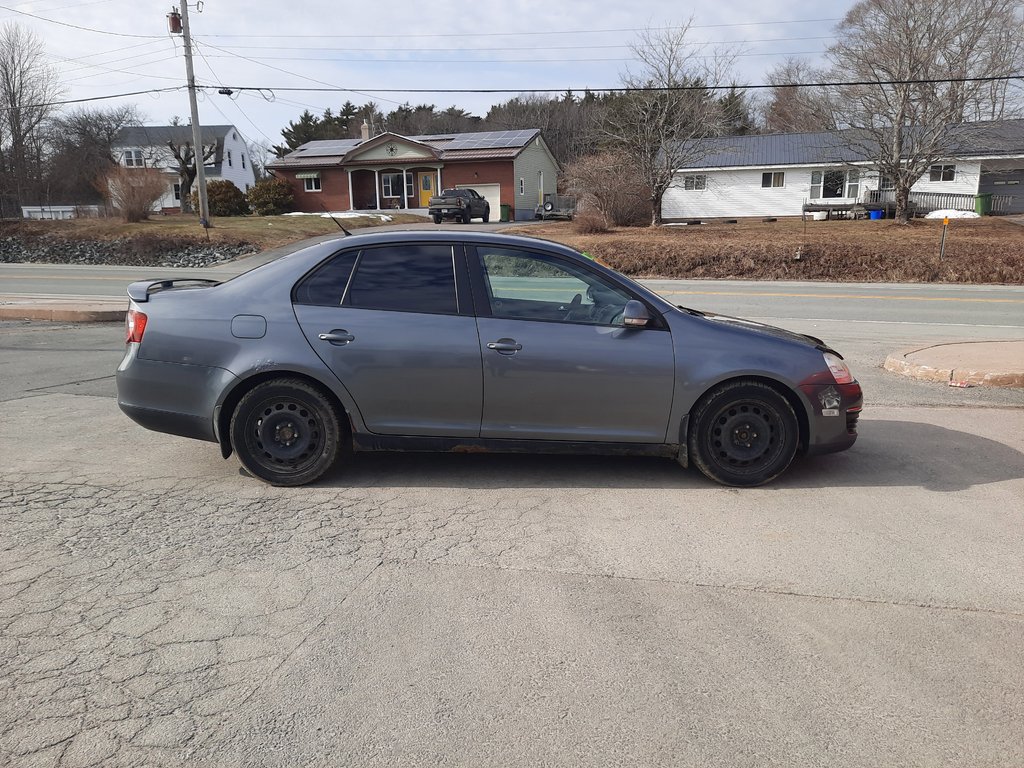 2010 Volkswagen Jetta Sedan Trendline in Hebbville, Nova Scotia - 5 - w1024h768px