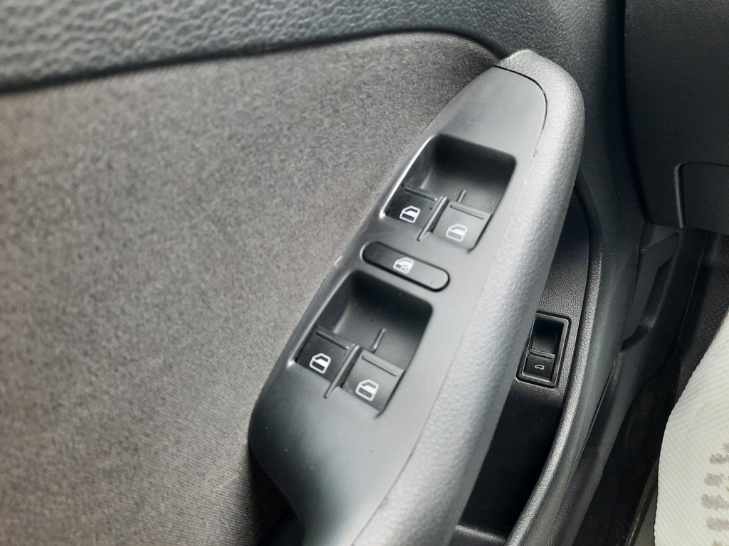 2011 Volkswagen Jetta Sedan Comfortline in Hebbville, Nova Scotia - 10 - w1024h768px