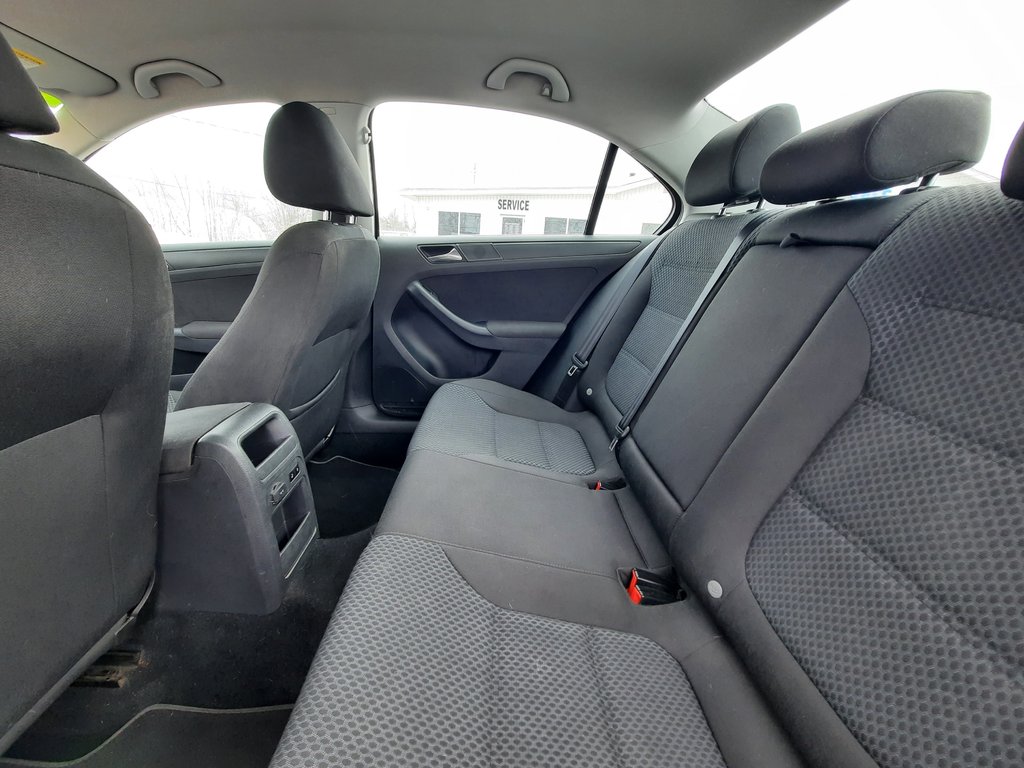 2011 Volkswagen Jetta Sedan Comfortline in Hebbville, Nova Scotia - 22 - w1024h768px
