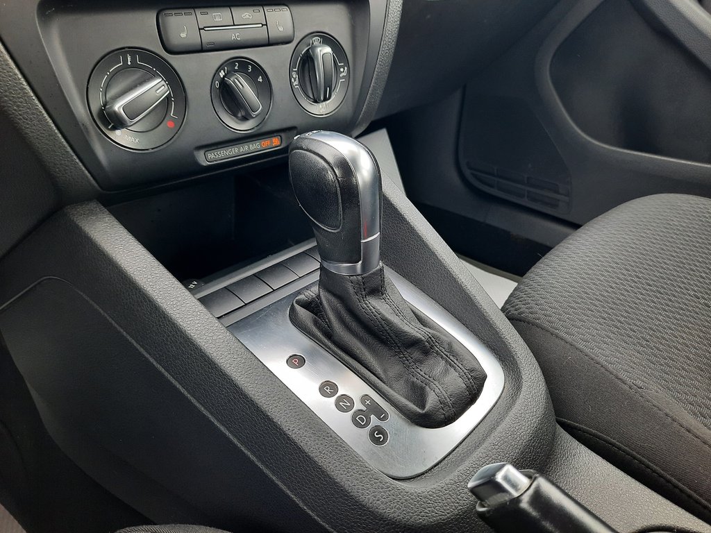 2011 Volkswagen Jetta Sedan Comfortline in Hebbville, Nova Scotia - 15 - w1024h768px