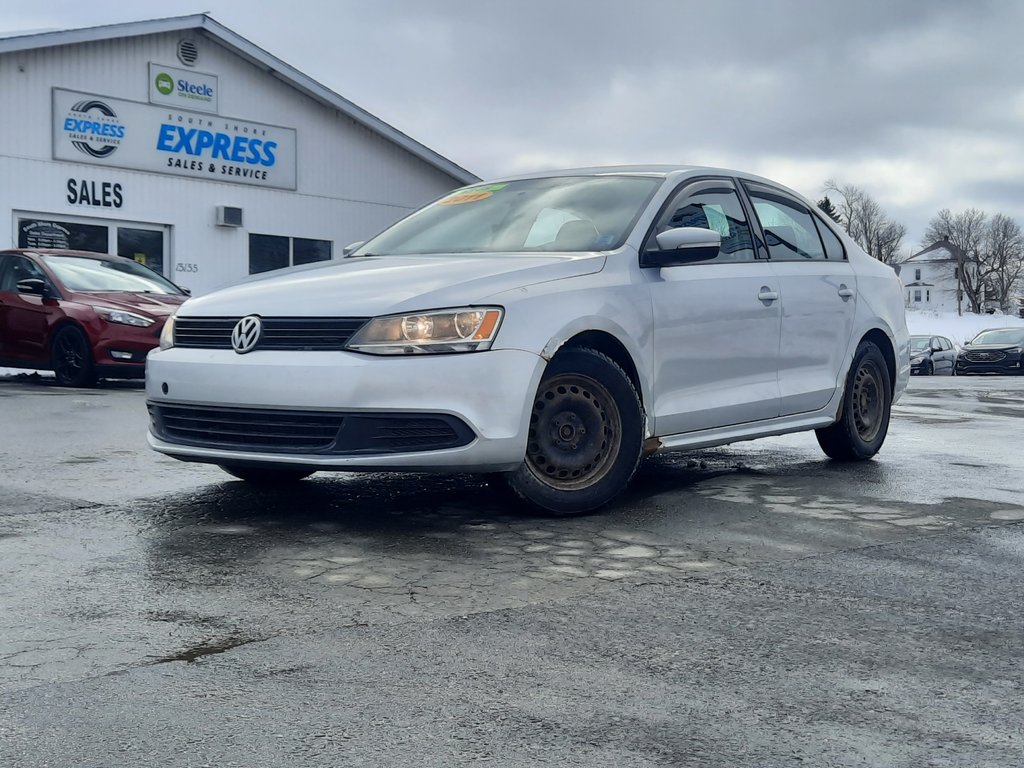 2011 Volkswagen Jetta Sedan Comfortline in Hebbville, Nova Scotia - 1 - w1024h768px