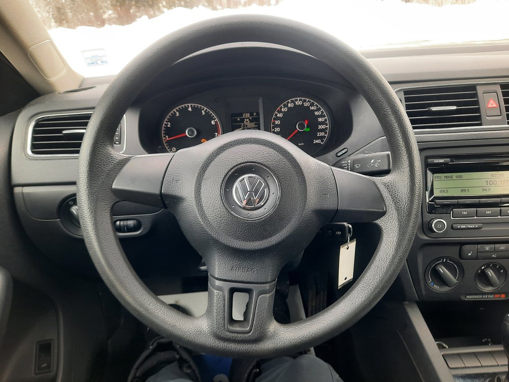 2011 Volkswagen Jetta Sedan Comfortline in Hebbville, Nova Scotia - 10 - w1024h768px