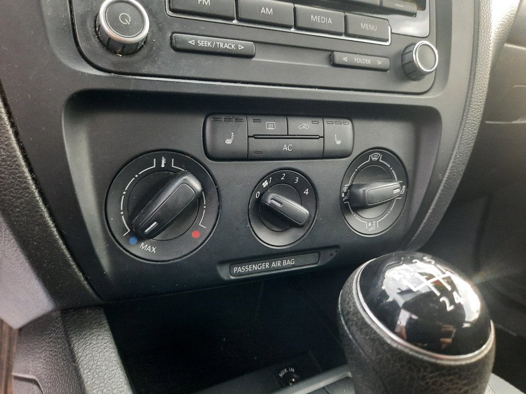 2012 Volkswagen Jetta Sedan Trendline in Hebbville, Nova Scotia - 13 - w1024h768px