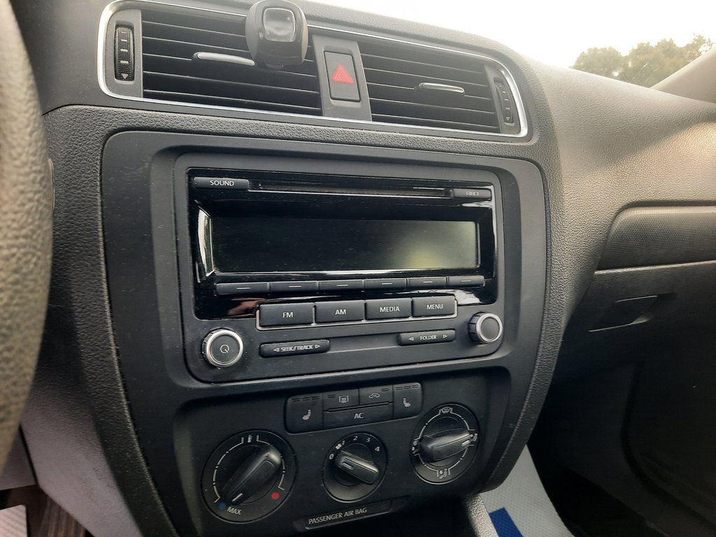 2012 Volkswagen Jetta Sedan Trendline in Hebbville, Nova Scotia - 12 - w1024h768px