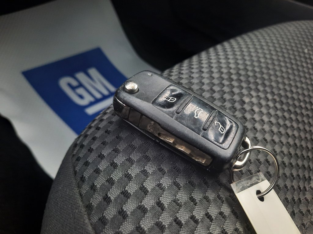 2012 Volkswagen Jetta Sedan Trendline in Hebbville, Nova Scotia - 23 - w1024h768px