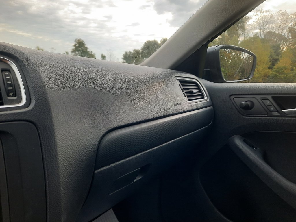 2012 Volkswagen Jetta Sedan Trendline in Hebbville, Nova Scotia - 15 - w1024h768px