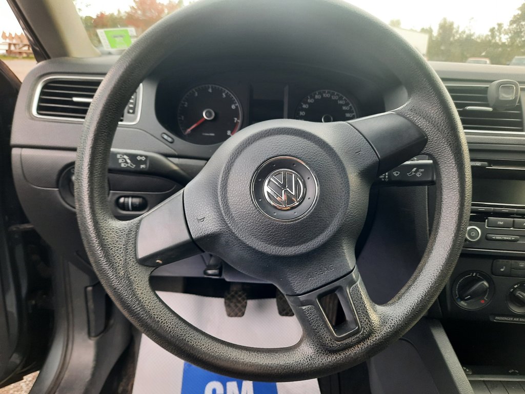 2012 Volkswagen Jetta Sedan Trendline in Hebbville, Nova Scotia - 10 - w1024h768px