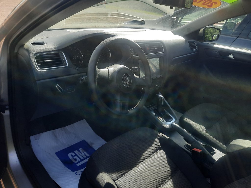 2012 Volkswagen Jetta Sedan Comfortline in Hebbville, Nova Scotia - 8 - w1024h768px