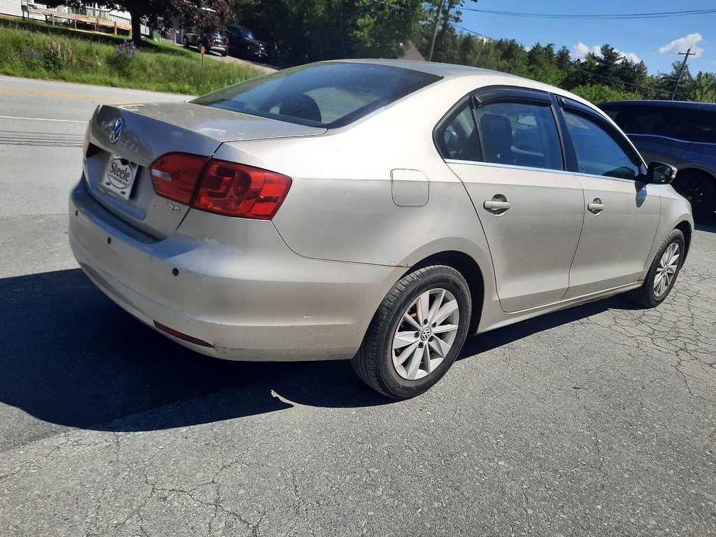 2012 Volkswagen Jetta Sedan Comfortline in Hebbville, Nova Scotia - 4 - w1024h768px