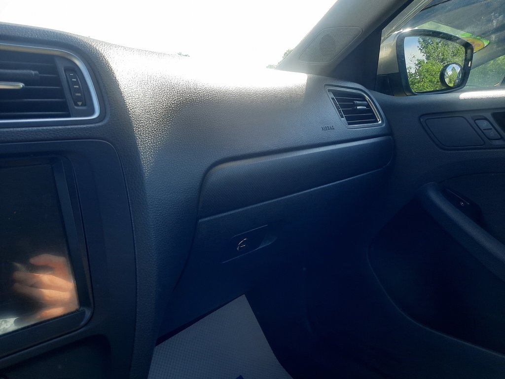 2012 Volkswagen Jetta Sedan Comfortline in Hebbville, Nova Scotia - 18 - w1024h768px