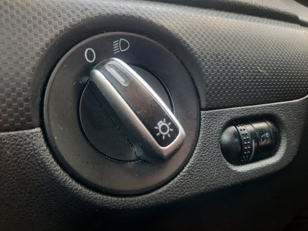 2012 Volkswagen Jetta Sedan Comfortline in Hebbville, Nova Scotia - 12 - w1024h768px