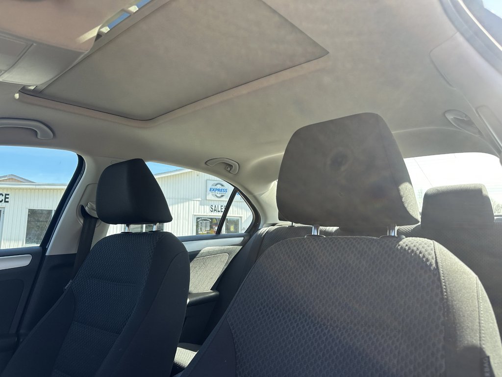 2013 Volkswagen Jetta Sedan Comfortline in Hebbville, Nova Scotia - 4 - w1024h768px