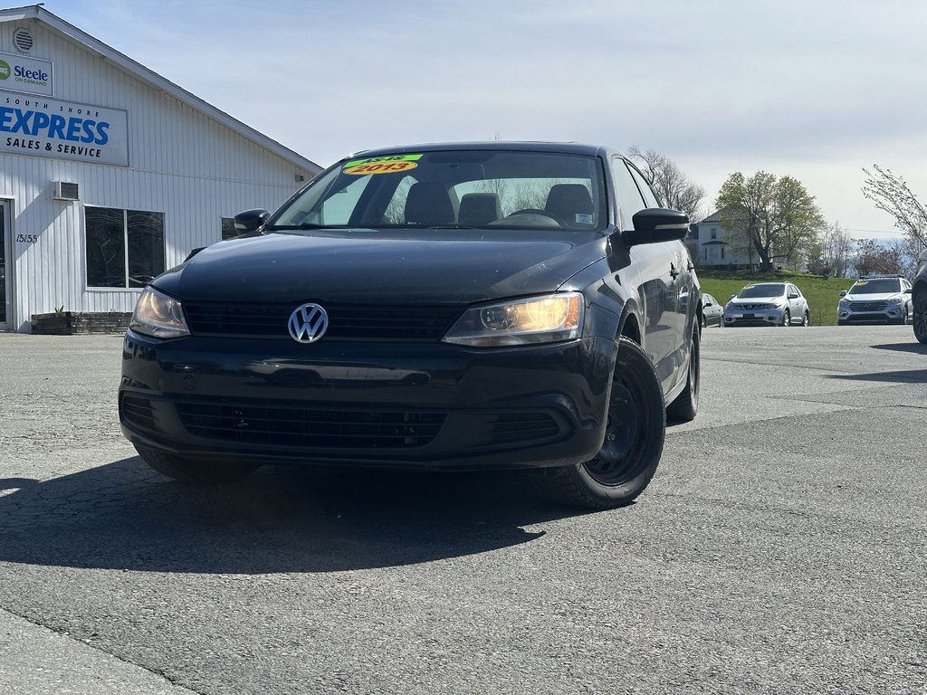 2013 Volkswagen Jetta Sedan Comfortline in Hebbville, Nova Scotia - 1 - w1024h768px