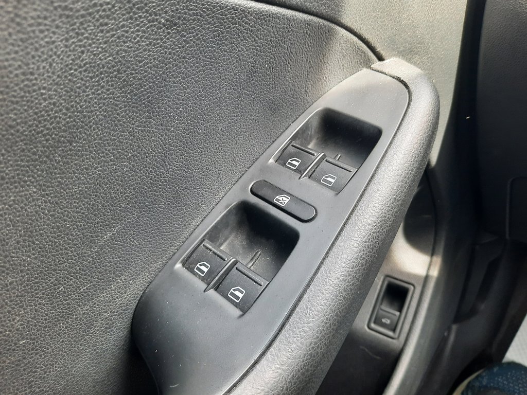 2014 Volkswagen Jetta Sedan Trendline+ in Hebbville, Nova Scotia - 10 - w1024h768px