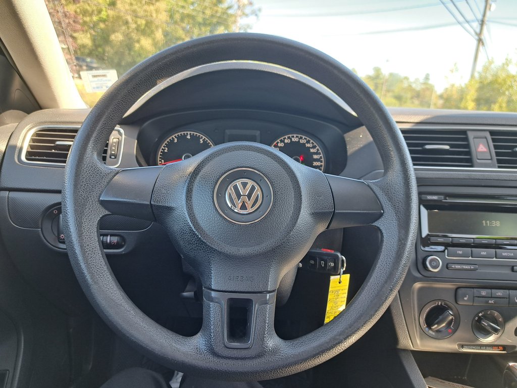 2014 Volkswagen Jetta Sedan Trendline+ in Hebbville, Nova Scotia - 12 - w1024h768px