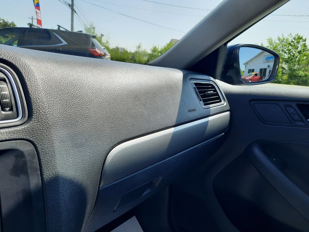 2015 Volkswagen Jetta Sedan Comfortline in Hebbville, Nova Scotia - 19 - w1024h768px