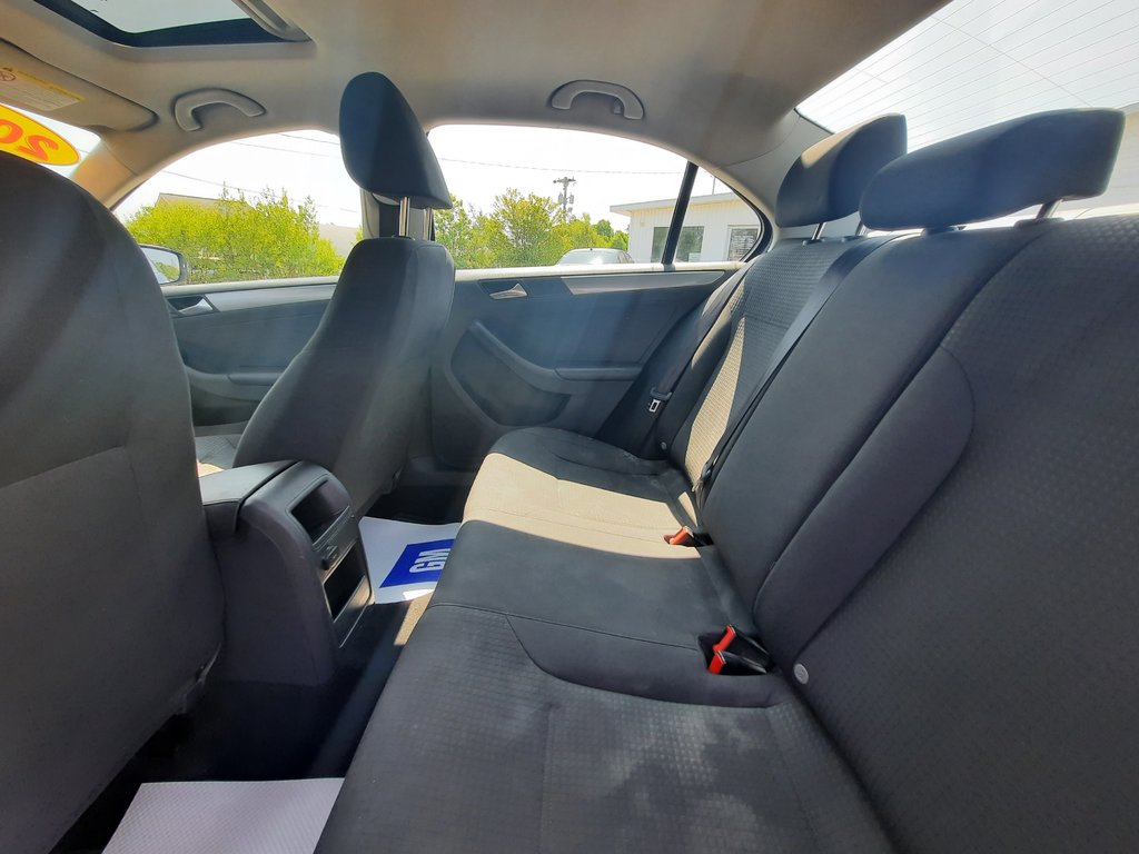 2015 Volkswagen Jetta Sedan Comfortline in Hebbville, Nova Scotia - 24 - w1024h768px