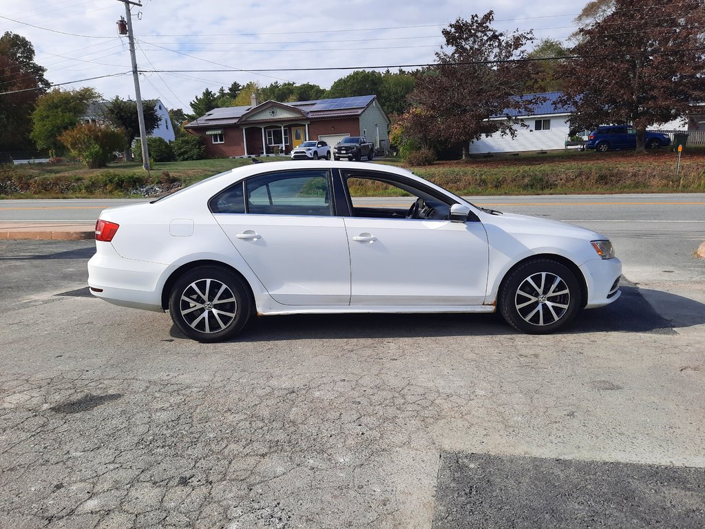 2015 Volkswagen Jetta Sedan Trendline+ in Hebbville, Nova Scotia - 5 - w1024h768px