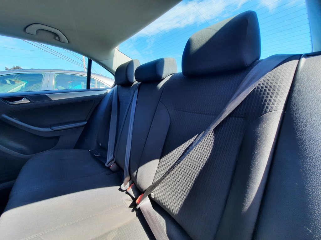 2015 Volkswagen Jetta Sedan Trendline+ in Hebbville, Nova Scotia - 21 - w1024h768px