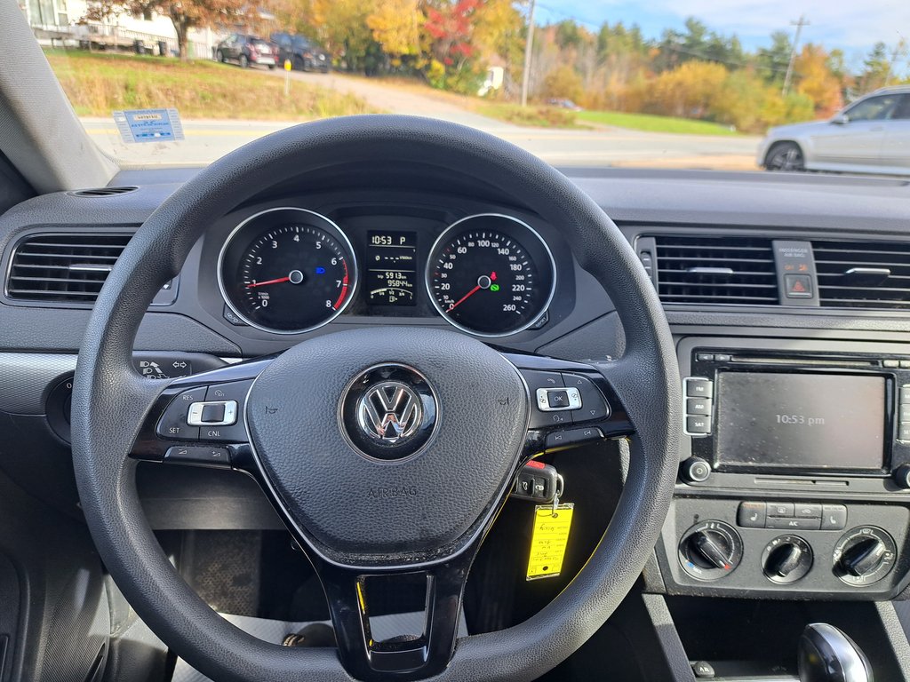 2015 Volkswagen Jetta Sedan Trendline in Hebbville, Nova Scotia - 14 - w1024h768px