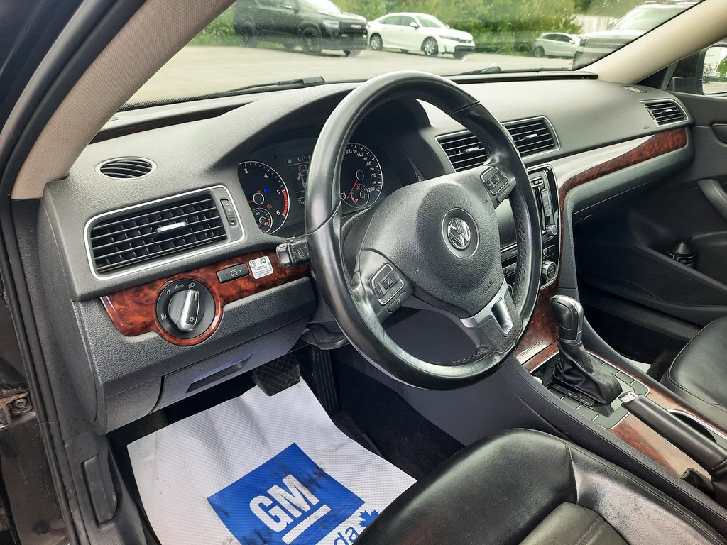 2013 Volkswagen Passat Highline in Hebbville, Nova Scotia - 2 - w1024h768px