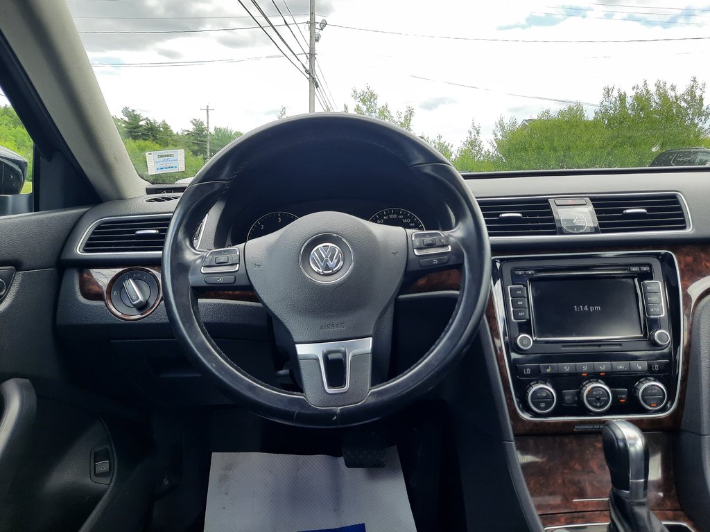 2013 Volkswagen Passat Highline in Hebbville, Nova Scotia - 18 - w1024h768px
