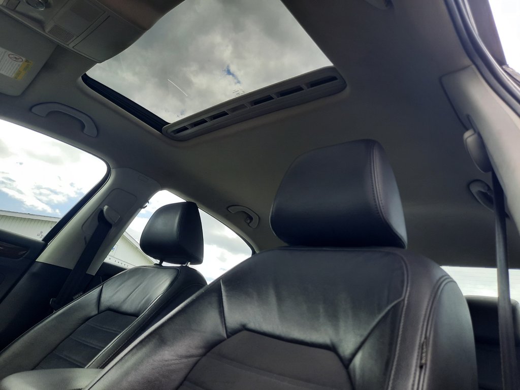 2013 Volkswagen Passat Highline in Hebbville, Nova Scotia - 3 - w1024h768px