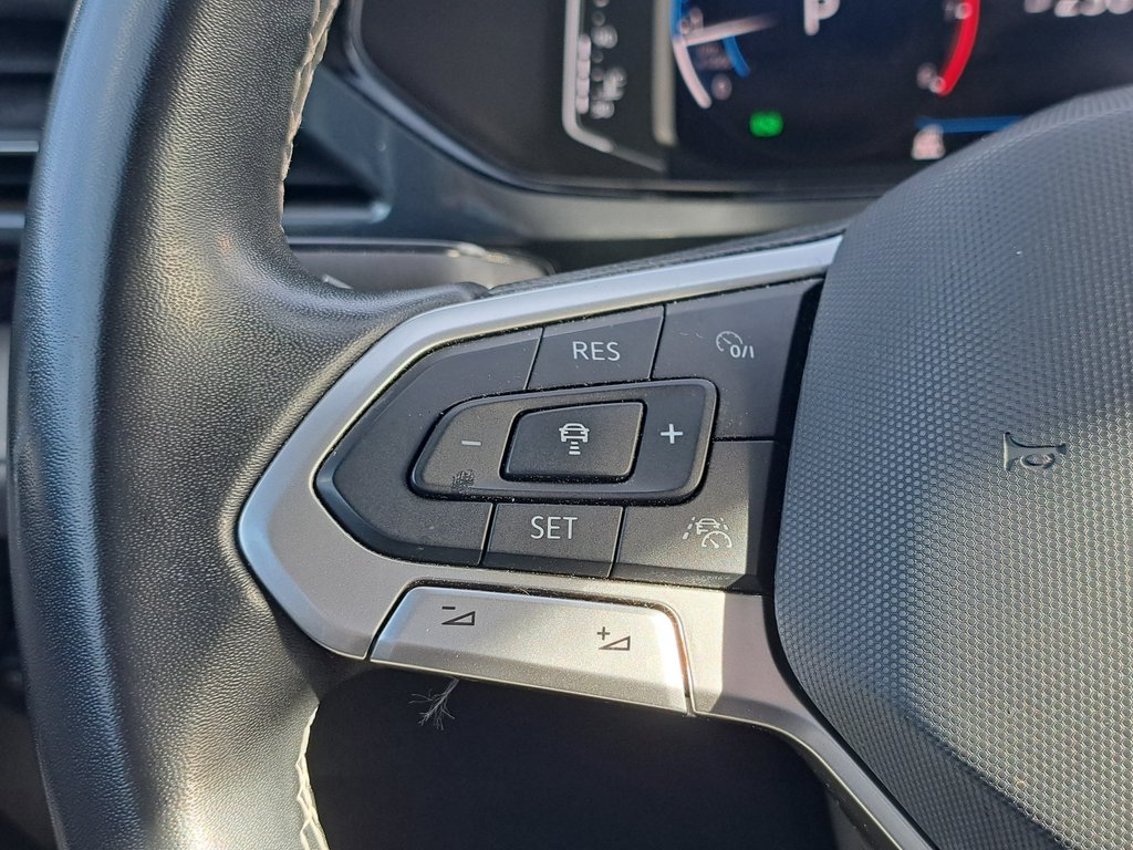 2022 Volkswagen Taos Highline in Hebbville, Nova Scotia - 14 - w1024h768px
