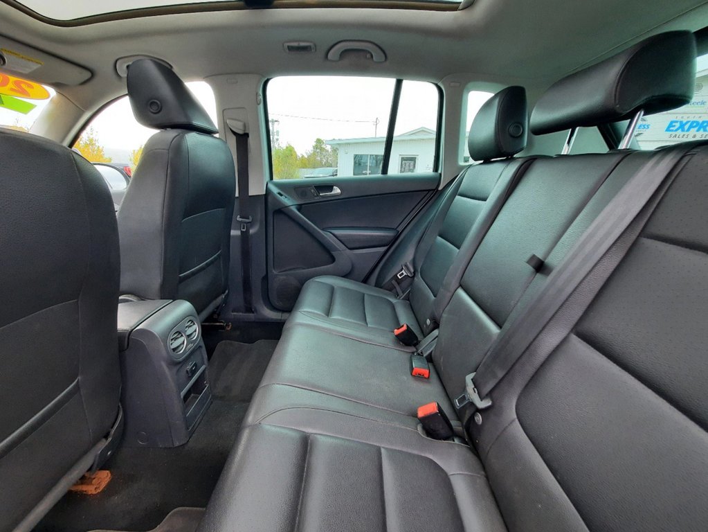 2012  Tiguan Comfortline in Hebbville, Nova Scotia - 25 - w1024h768px